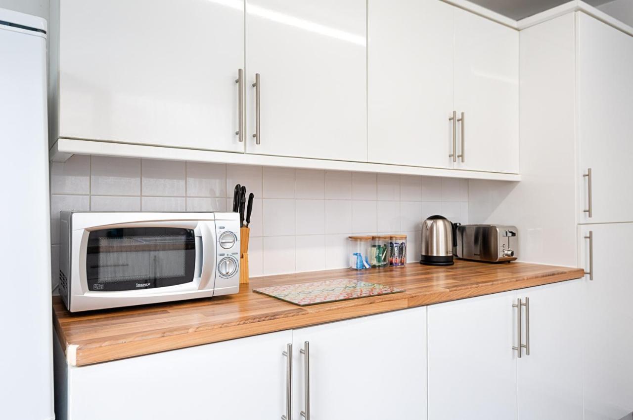 Walk To Swansea Stadium, 3 Rooms, Smart Tv'S Exterior photo
